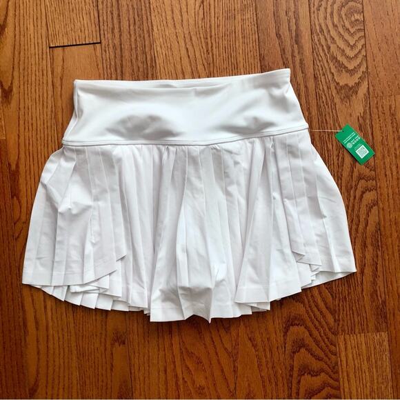 GapFit Pleated Exercise Tennis Golf White  Skort Women’s Size M NWT - Picture 9 of 10